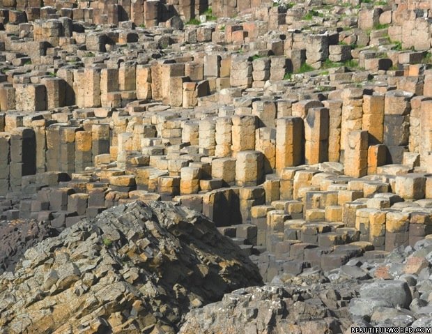 basalt-columns-giants-causeway