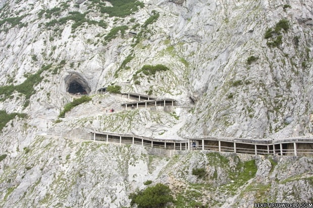 eisriesenwelt-cave-austria
