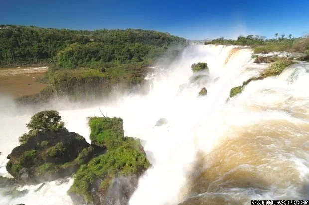 iguacu-falls-brazil