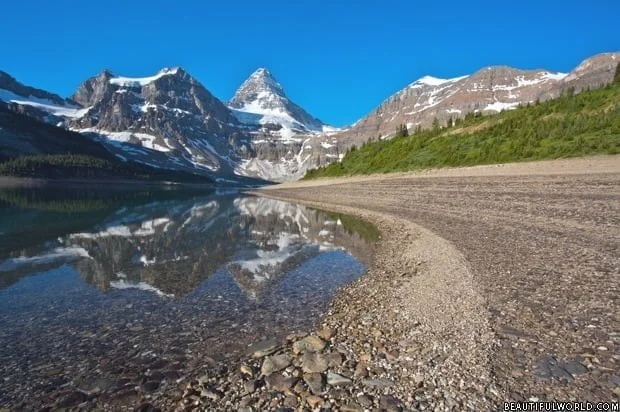 mount-assiniboine-canadian-rockies