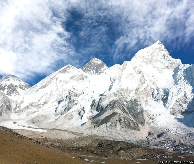 mount-everest-khumbu-valley