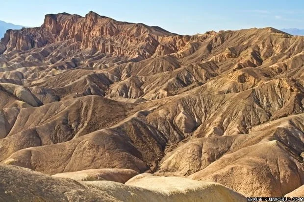 mountain-ridges-zabriskie-point