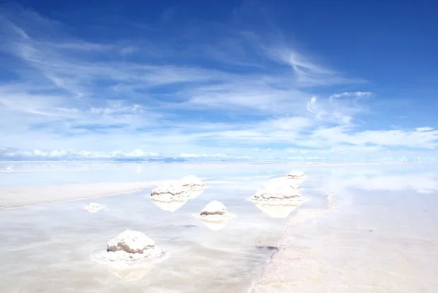 salar-de-uyuni-landscape