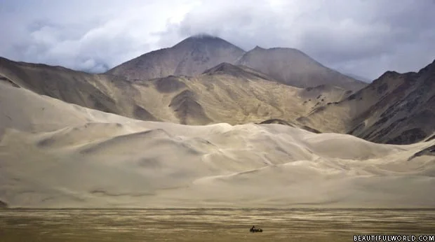 taklamakan-desert-china