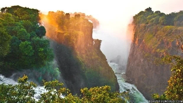 the-majestic-victoria-falls