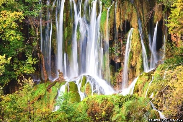 waterfall-plitvice-lakes
